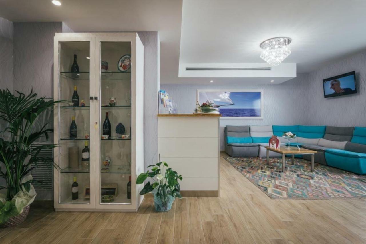 Le Vele Di Balestrate Hotel Kültér fotó